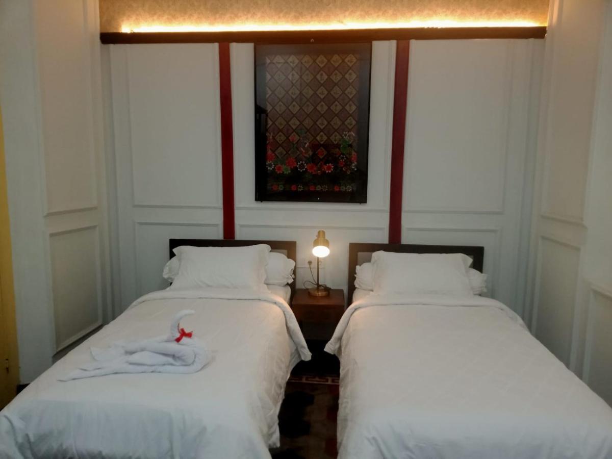 Mruyung Guest House Kota Lama Banyumas Mitra Reddoorz Zewnętrze zdjęcie